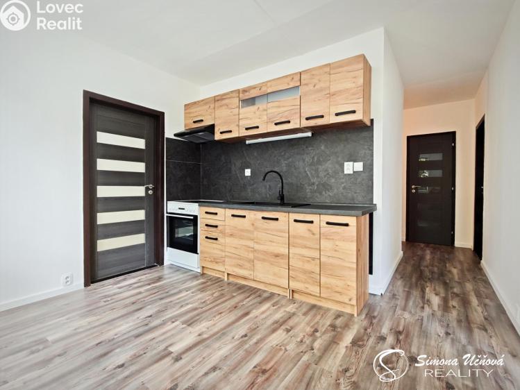 Prodej bytu 3+1 Česká Lípa, Zhořelecká 2567 č. 1