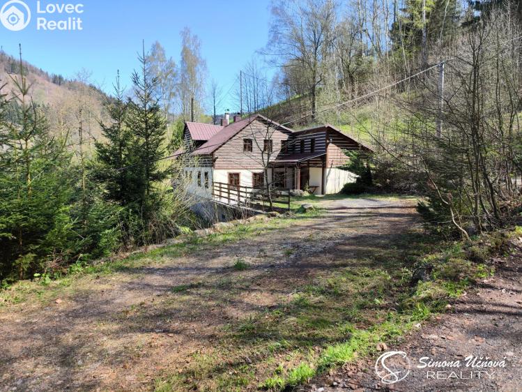 Prodej rodinného domu Desná, Hutní 277 č. 8