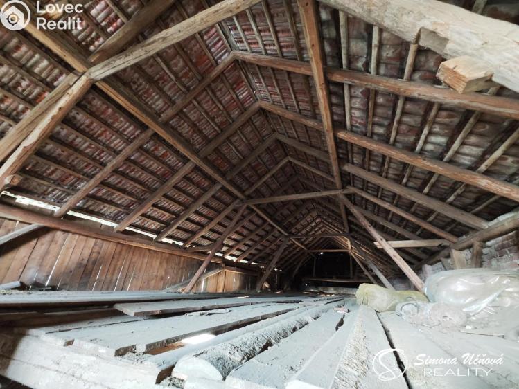 Prodej vícegeneračního domu Makov č. 15