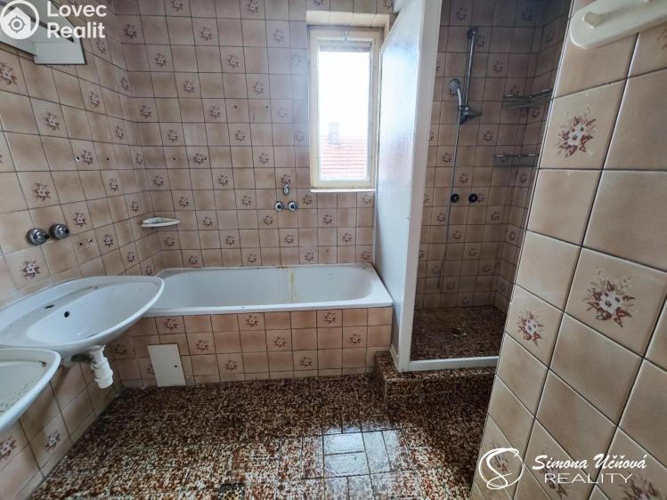 Prodej vícegeneračního domu Makov č. 25