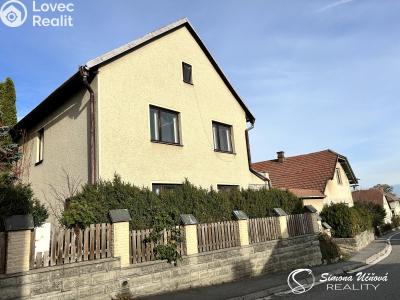 Prodej vícegeneračního domu Makov č. 1