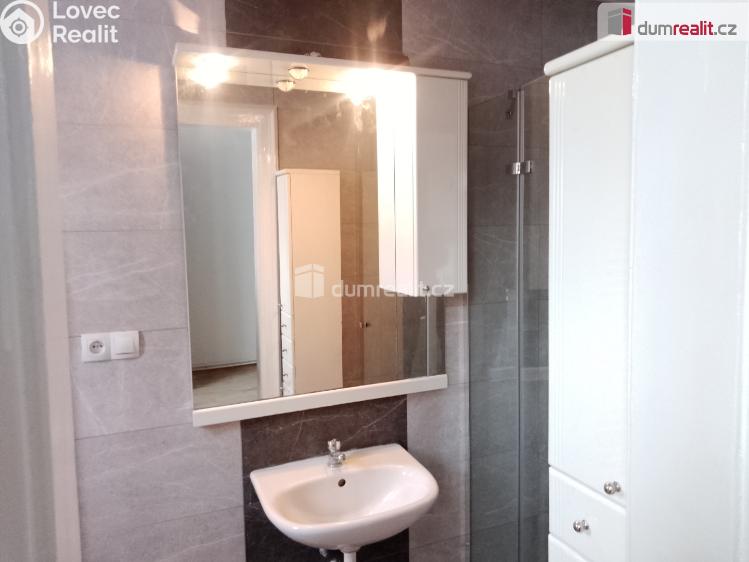 Pronájem bytu 3+1 Karlovy Vary, Sokolovská č. 9