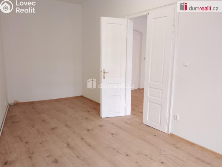 Pronájem bytu 3+1 Karlovy Vary, Sokolovská č. 88