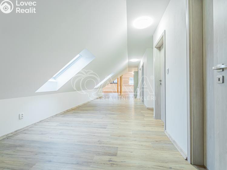 Pronájem bytu 4+KK Srbsko, Nad Kapličkou 204 č. 5