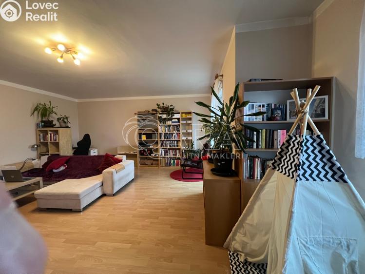 Pronájem bytu 3+1 Praha, Toužimská 918/36a č. 1