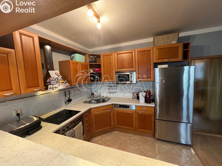 Pronájem bytu 3+1 Praha, Toužimská 918/36a č. 11