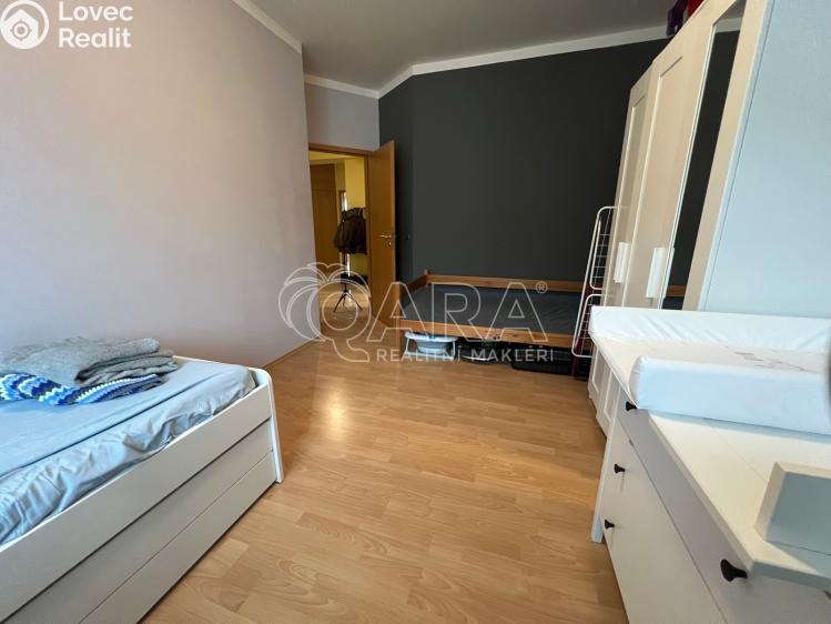 Pronájem bytu 3+1 Praha, Toužimská 918/36a č. 24