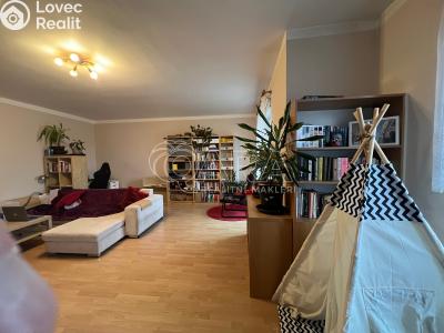 Pronájem bytu 3+1 Praha, Toužimská č. 1