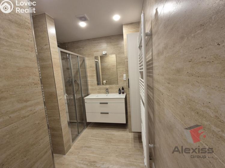 Pronájem bytu 3+KK Praha, Vrázova 2243/7 č. 1