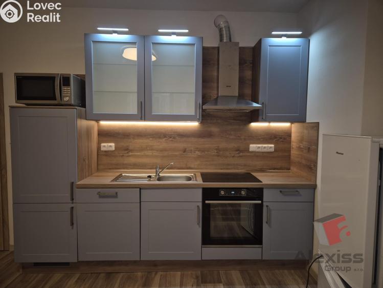 Pronájem bytu 3+KK Praha, Vrázova 2243/7 č. 6