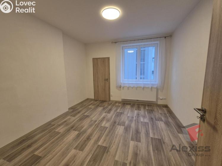 Pronájem bytu 3+KK Praha, Vrázova 2243/7 č. 13