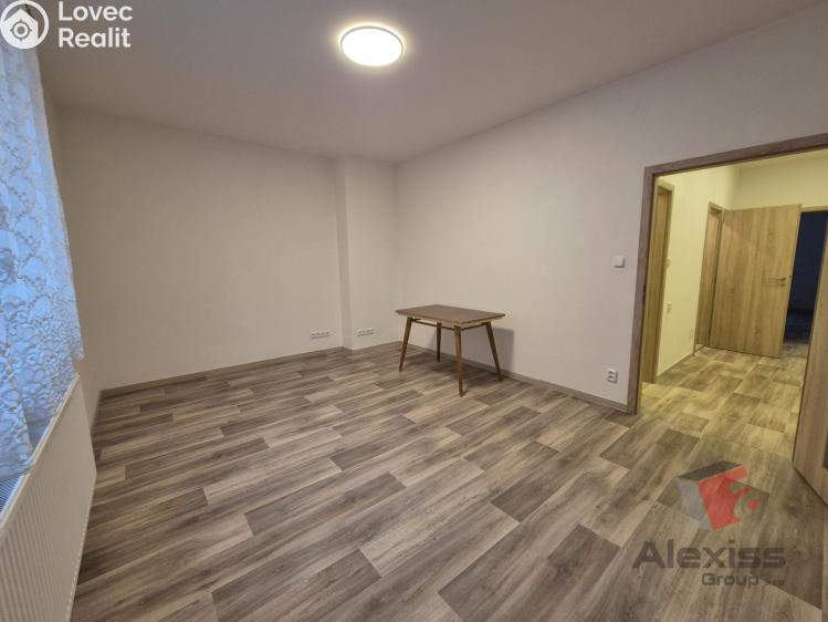 Pronájem bytu 3+KK Praha, Vrázova 2243/7 č. 16