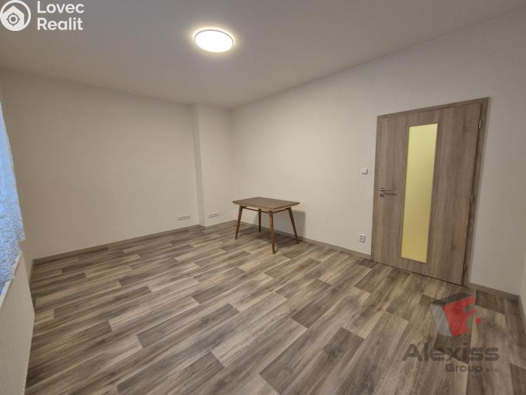 Pronájem bytu 3+KK Praha, Vrázova 2243/7 č. 14