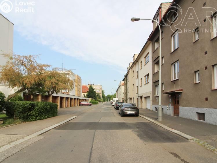 Pronájem bytu 2+1 Praha, Nový lesík 996/15 č. 4