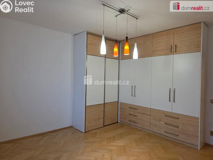 Pronájem bytu 3+1 Frenštát pod Radhoštěm, Školská čtvrť č. 16