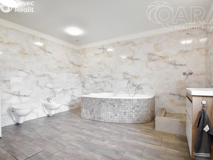 Prodej rodinného domu Lhotka nad Labem č. 3