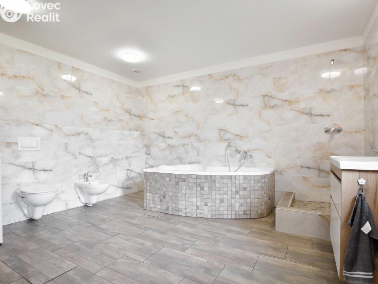 Продажа семейного дома Lhotka nad Labem č. 3