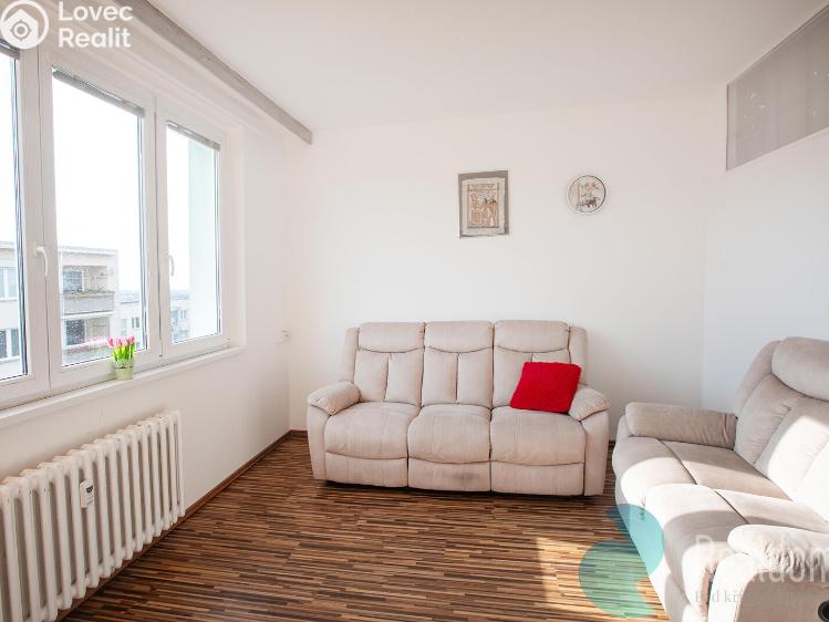 Pronájem bytu 3+1 Praha, Nedašovská č. 15