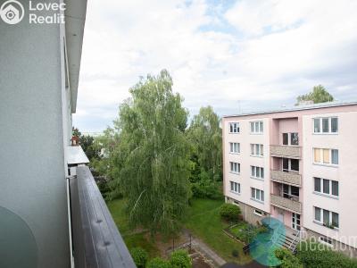 Pronájem bytu 3+1 Praha, Nedašovská č. 4