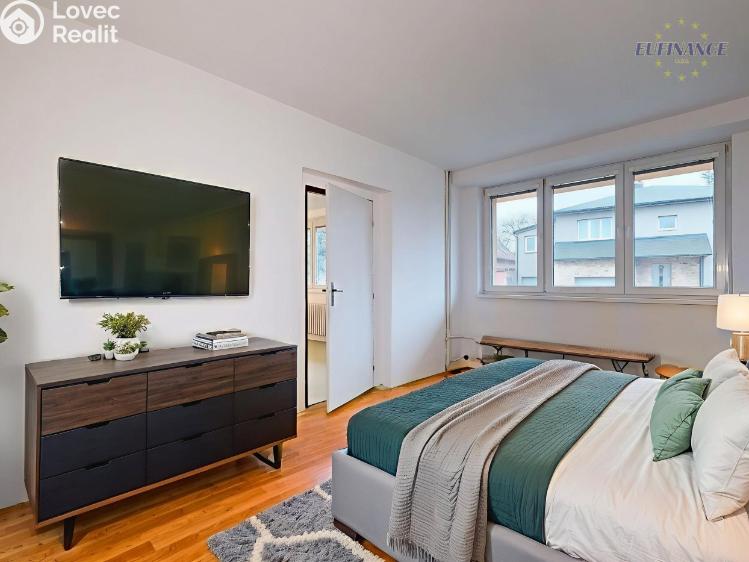 Prodej rodinného domu Praha, Chotěnovská 1381 č. 7