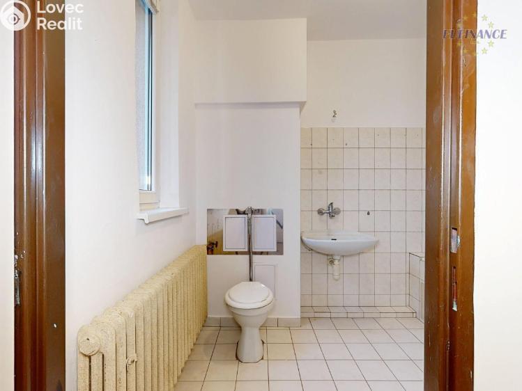 Prodej rodinného domu Praha, Chotěnovská 1381 č. 35