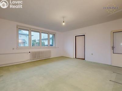 Продаж сімейного будинку Praha, Chotěnovská 1381 č. 17