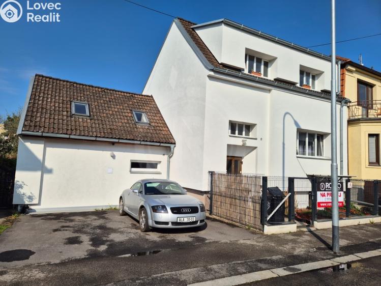 Продаж багатоквартирного будинку České Budějovice, K. Fleischmanna 579/6 č. 1