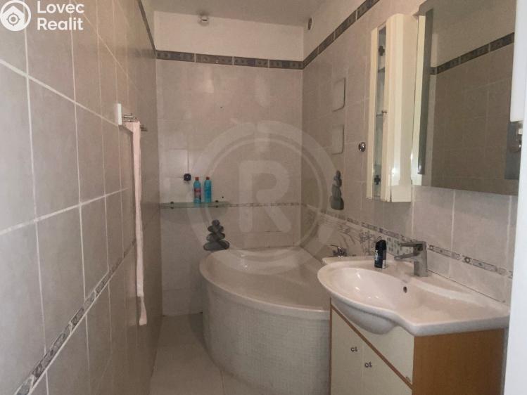 Продажа семейного дома České Budějovice, K. Fleischmanna 579/6 č. 23