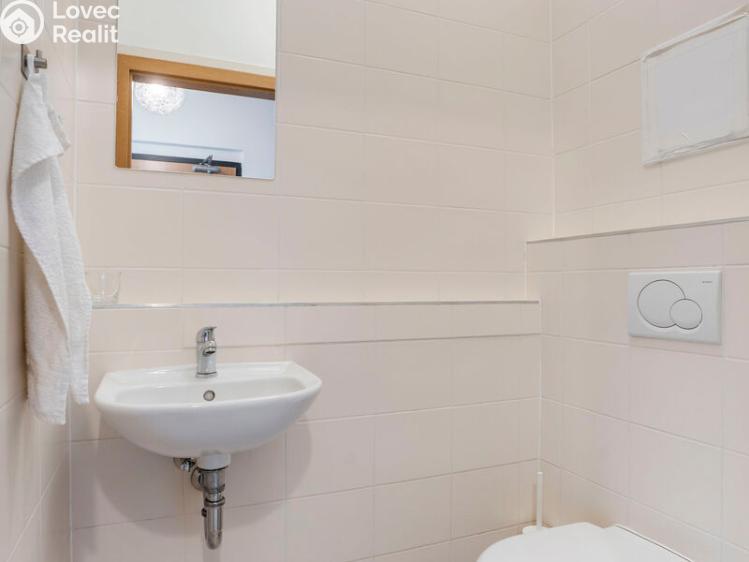 Pronájem bytu 2+KK Praha, K Červenému vrchu 845/2b č. 13