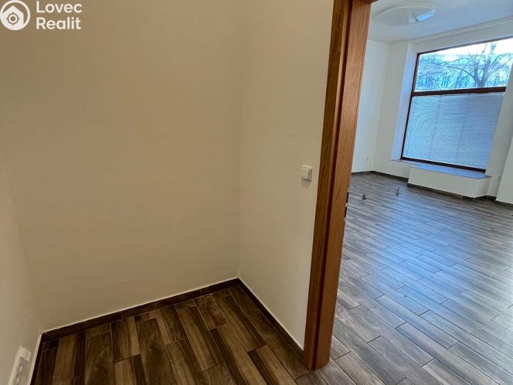 Pronájem obchodního prostoru Ostrava, Macharova č. 9