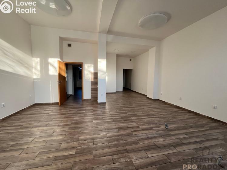 Rent commercial space Ostrava, Macharova č. 12