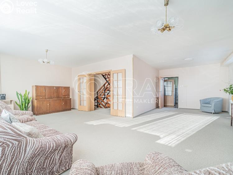 Prodej rodinného domu Roztoky, Lidická 1540 č. 4