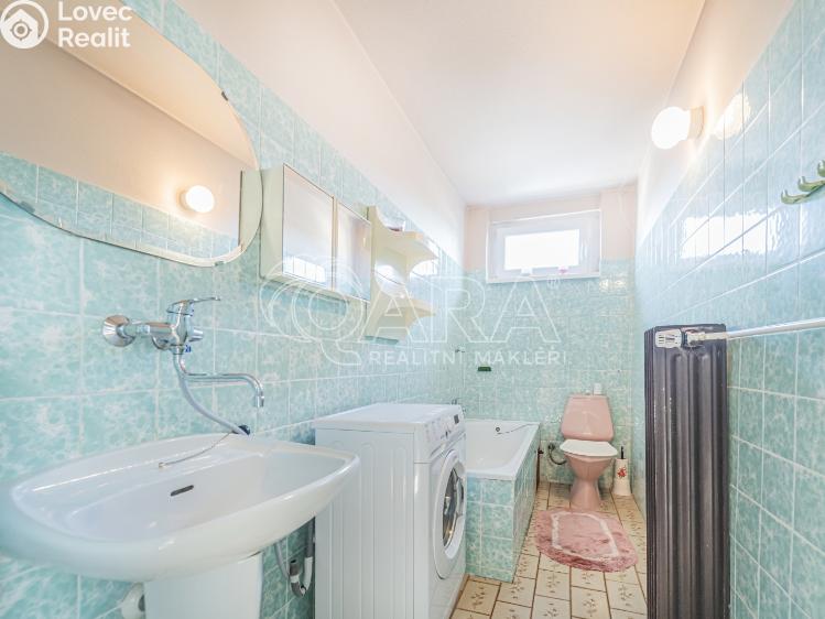 Prodej rodinného domu Roztoky, Lidická 1540 č. 19