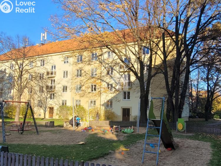 Prodej bytu 2+1 Praha 6, Myslivečkova č. 2