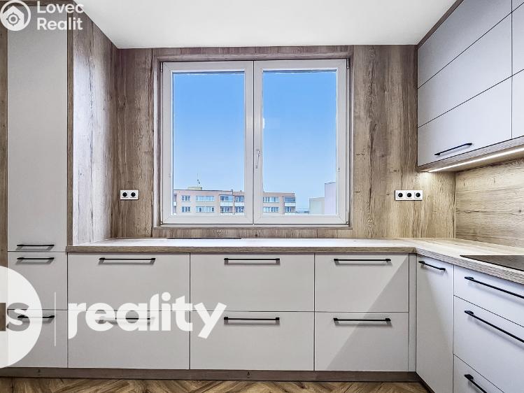 Продаж квартири 3+1 Ostrava, Gen. Píky 2898/28 č. 12