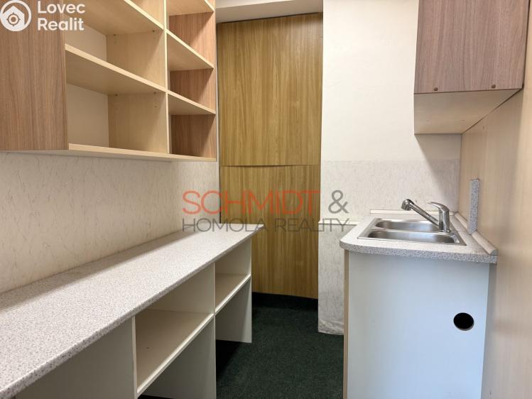 Оренда торгового приміщення Hustopeče, Janáčkova č. 6