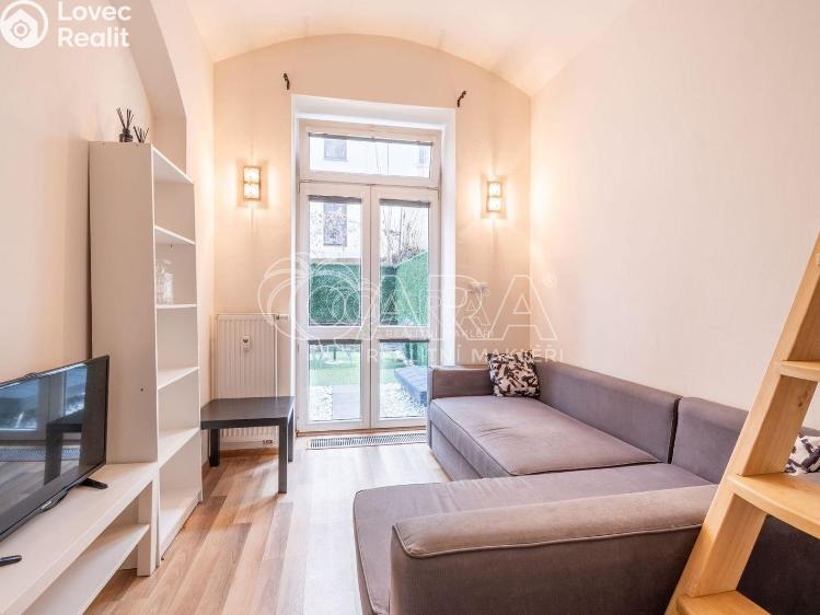 Pronájem bytu 1+KK Praha, Pod Labuťkou č. 4