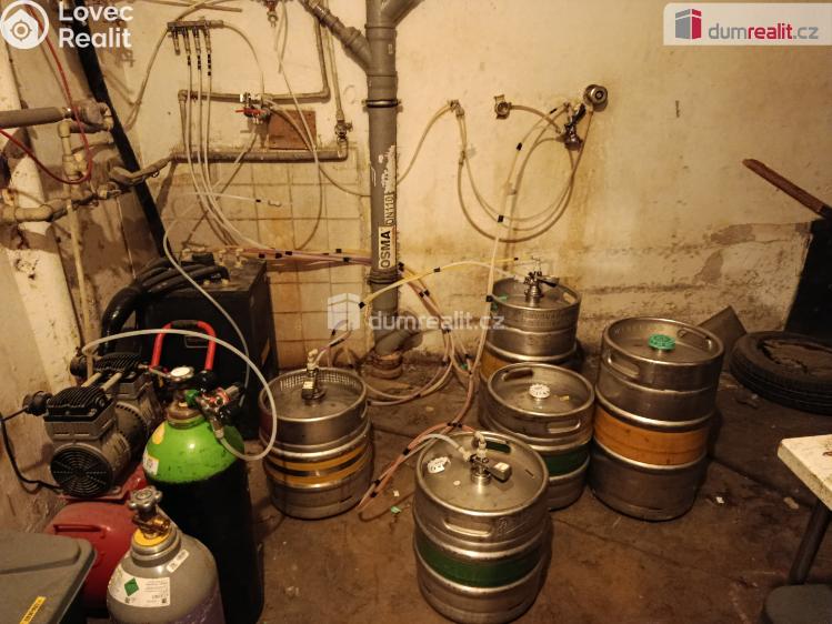 Rent commercial space Praha 8, Davídkova č. 20