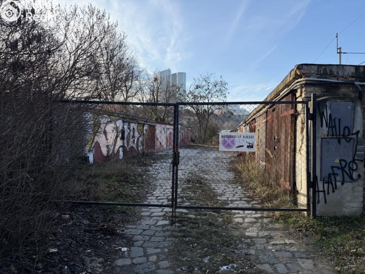 Prodej garáže Praha, Závišova č. 7