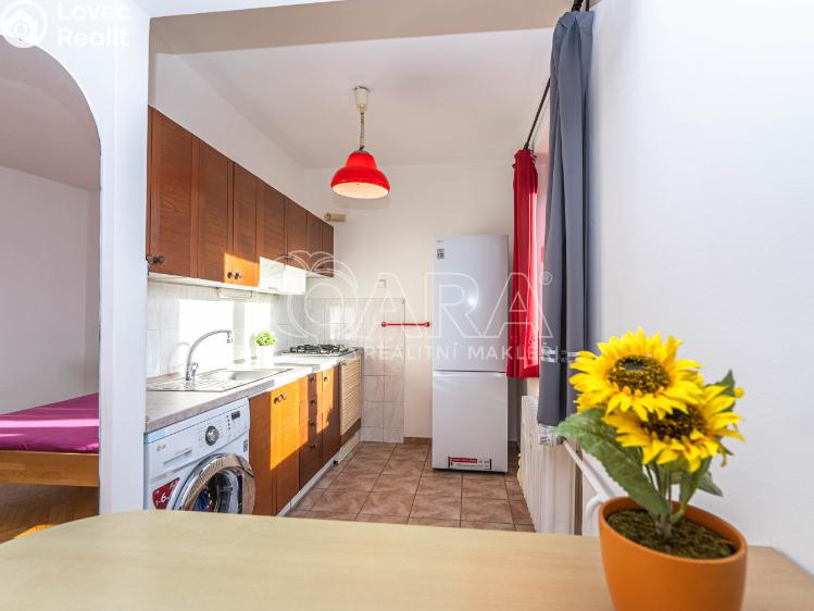 Pronájem bytu 1+1 Praha, U kombinátu 1930/20 č. 7