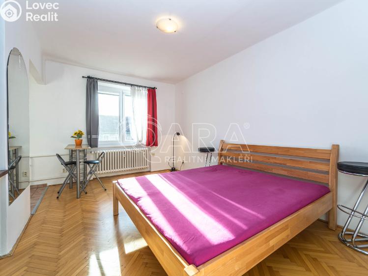 Pronájem bytu 1+1 Praha, U kombinátu 1930/20 č. 8