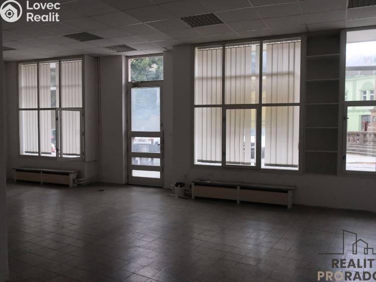 Оренда торгового приміщення Holešov, nám. Dr. E. Beneše č. 1