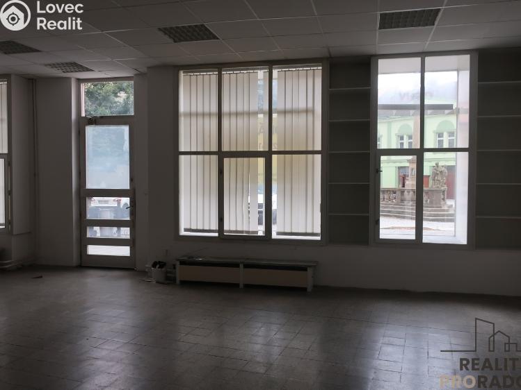 Оренда торгового приміщення Holešov, nám. Dr. E. Beneše č. 5