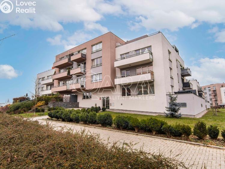 Pronájem bytu 2+KK Praha, Hlučkova 812/10 č. 3