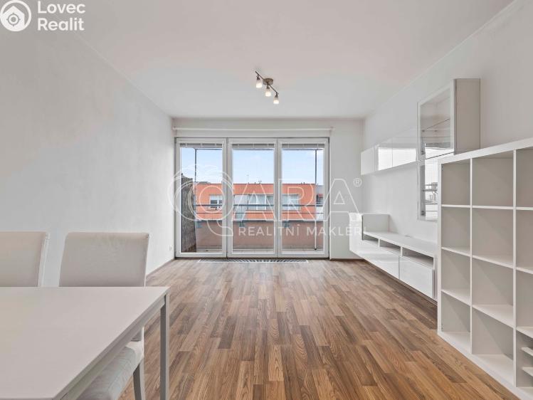 Pronájem bytu 2+KK Praha, Hlučkova 812/10 č. 6