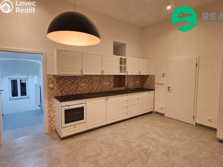 Pronájem bytu 2+KK Praha, Pštrossova č. 2