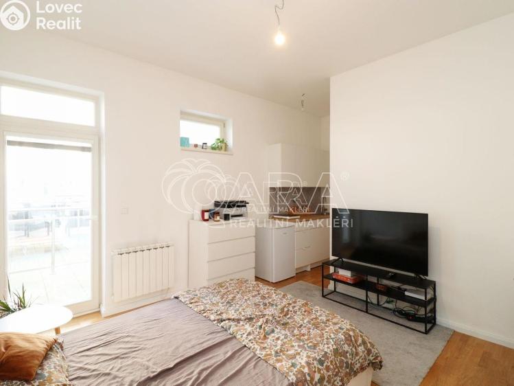 Sale apartment 1+KK Praha 2 č. 17