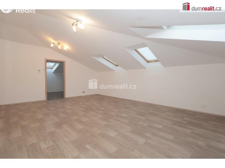 Pronájem bytu 3+KK Neratovice, P. Bezruče č. 3