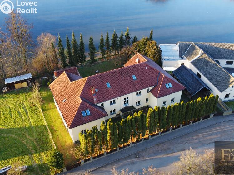 Продажа многоквартирного дома Želeč č. 1