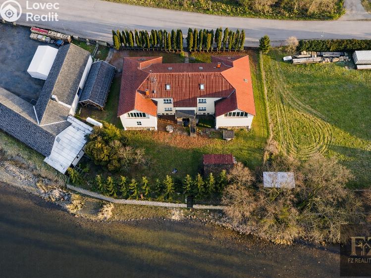 Продажа многоквартирного дома Želeč č. 4